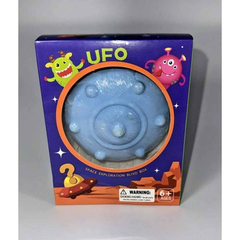 Fun Express UFO Treasure Dig Kit 3.25